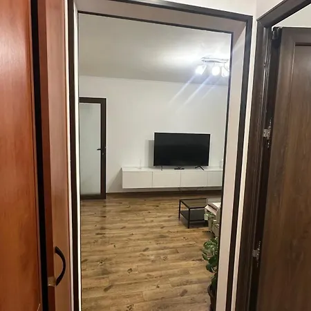 Mudi Apusului, Sector 6 * Бухарест