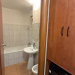 Mudi Apusului, Sector 6 *