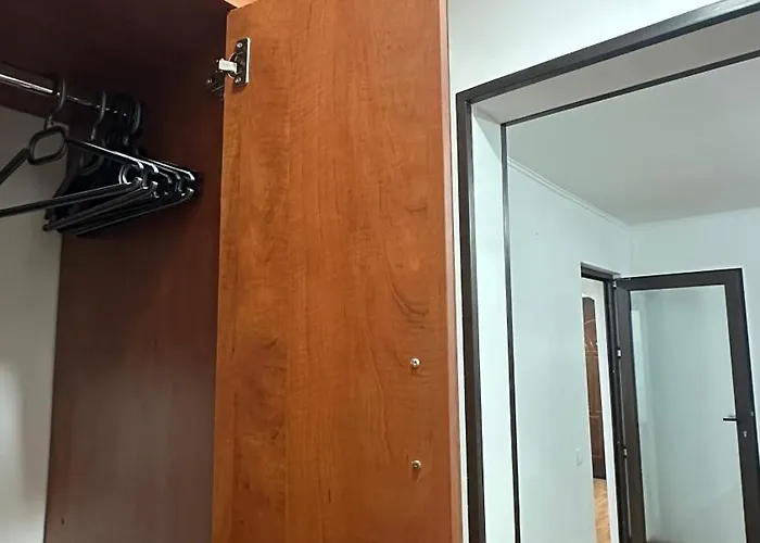 Mudi Apusului, Sector 6 Apartment *