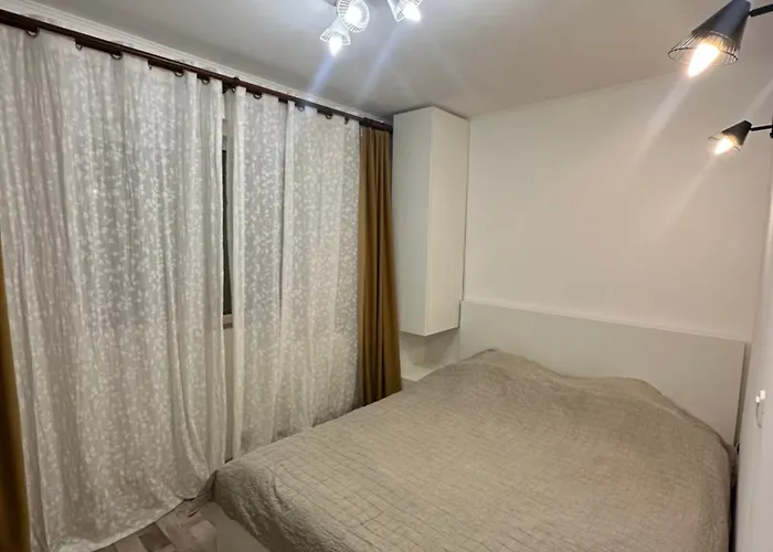 Mudi Apusului, Sector 6 * Bucharest