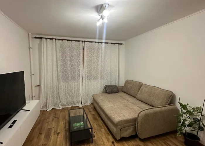 Mudi Apusului, Sector 6 * Бухарест